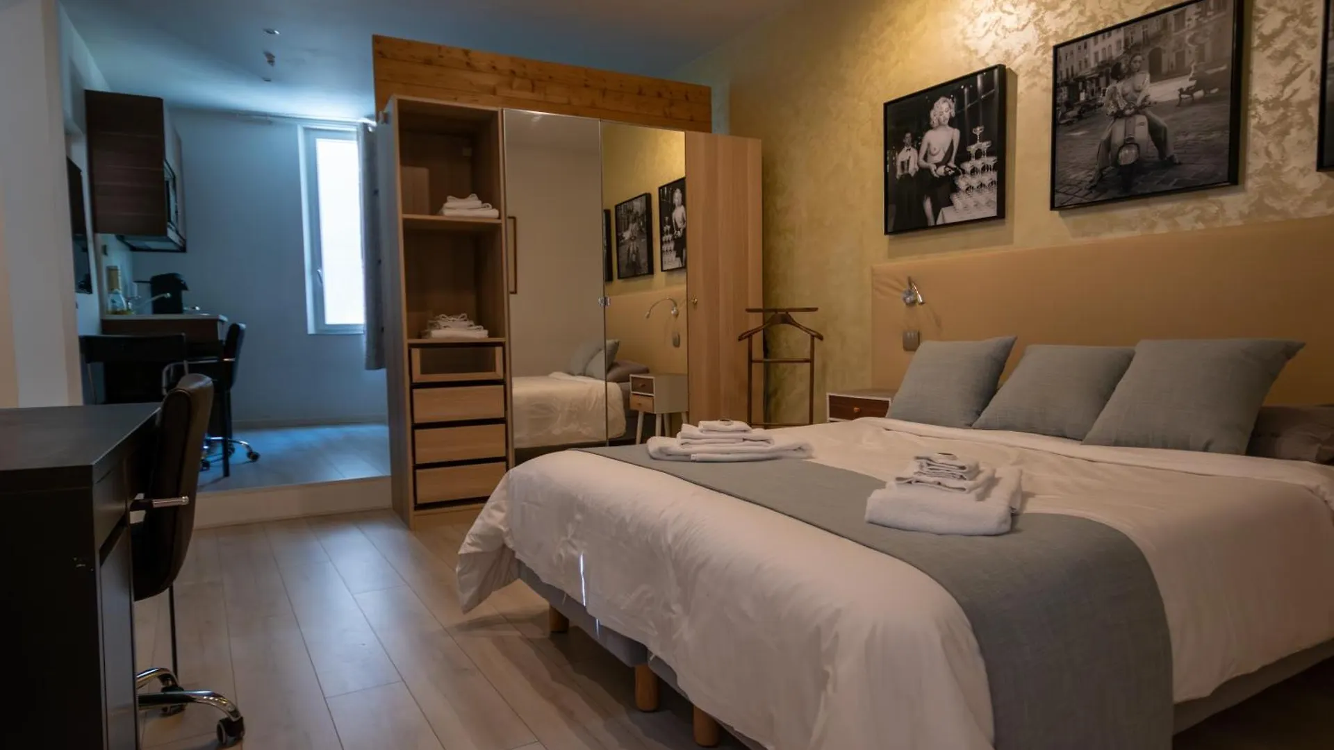 A L'Ombre Du Palais Apartment Avignon