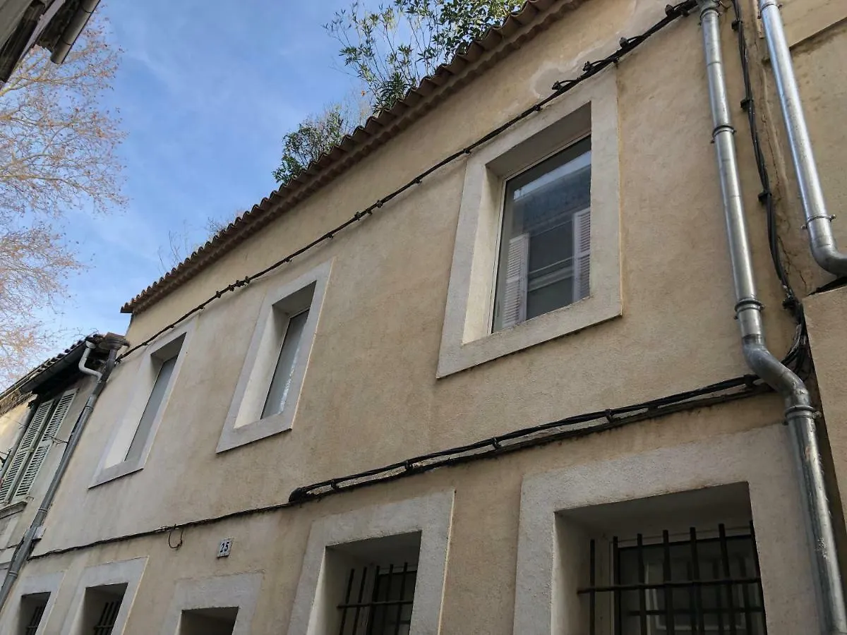 A L'Ombre Du Palais Apartment Avignon