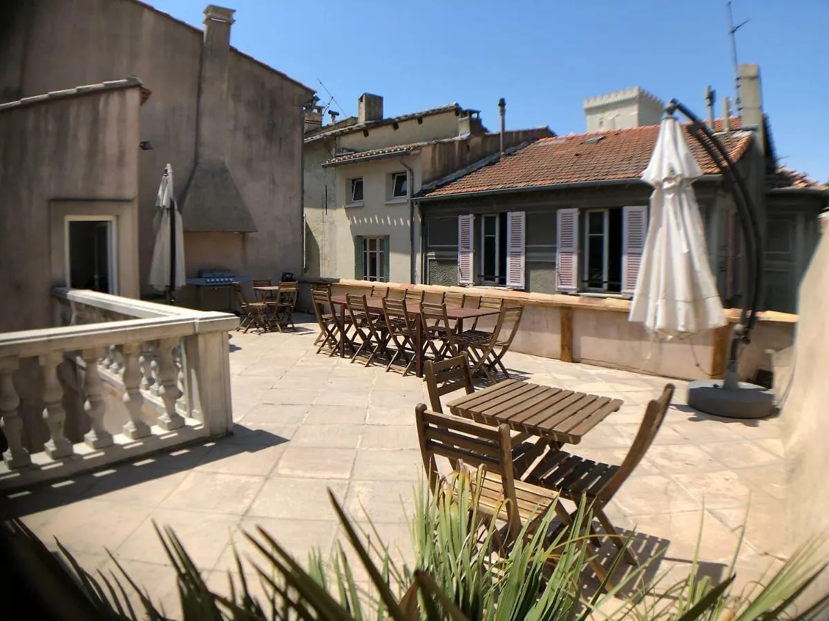 A L'Ombre Du Palais Apartment Avignon 0*,