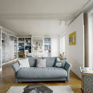 https://spacious-apartment3-bedroomseiffel-tower.fr-paris.fr